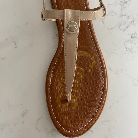 Circus by Sam Edelman T Strap Neutral Patent Sandals Silver Hardware Tan Sz 11 - Picture 11 of 12